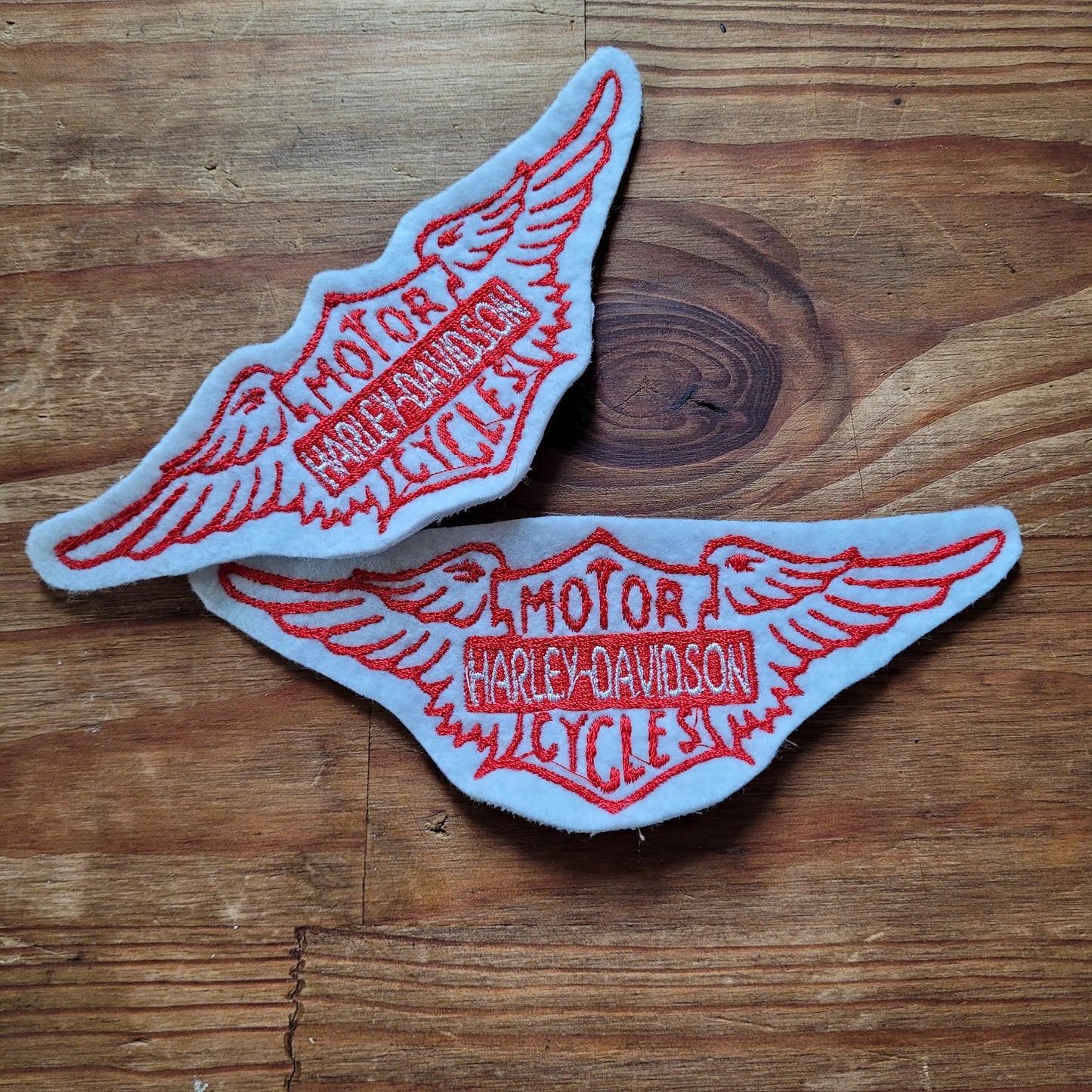 Vintage Harley Wing Logo ( Version White & Red) - L'Insoumis Clothing