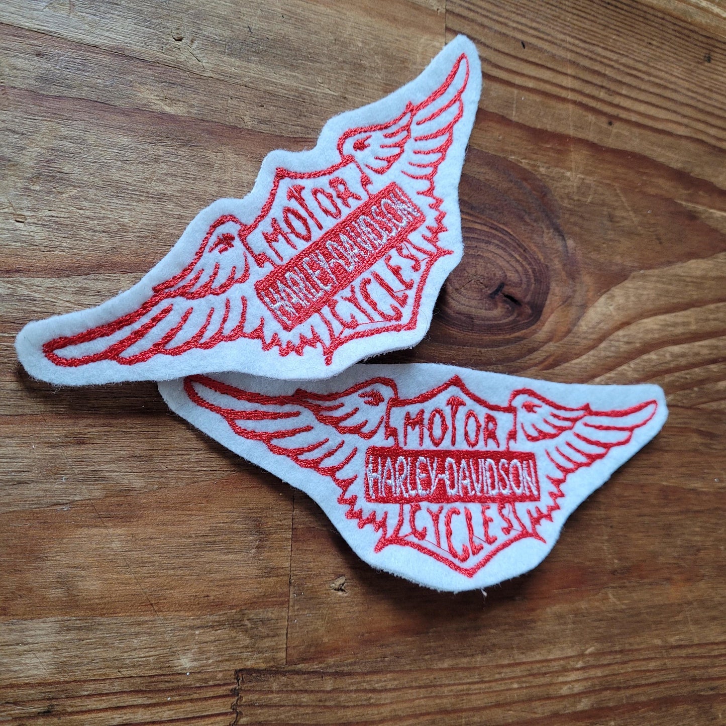 Vintage Harley Wing Logo ( Version White & Red) - L'Insoumis Clothing