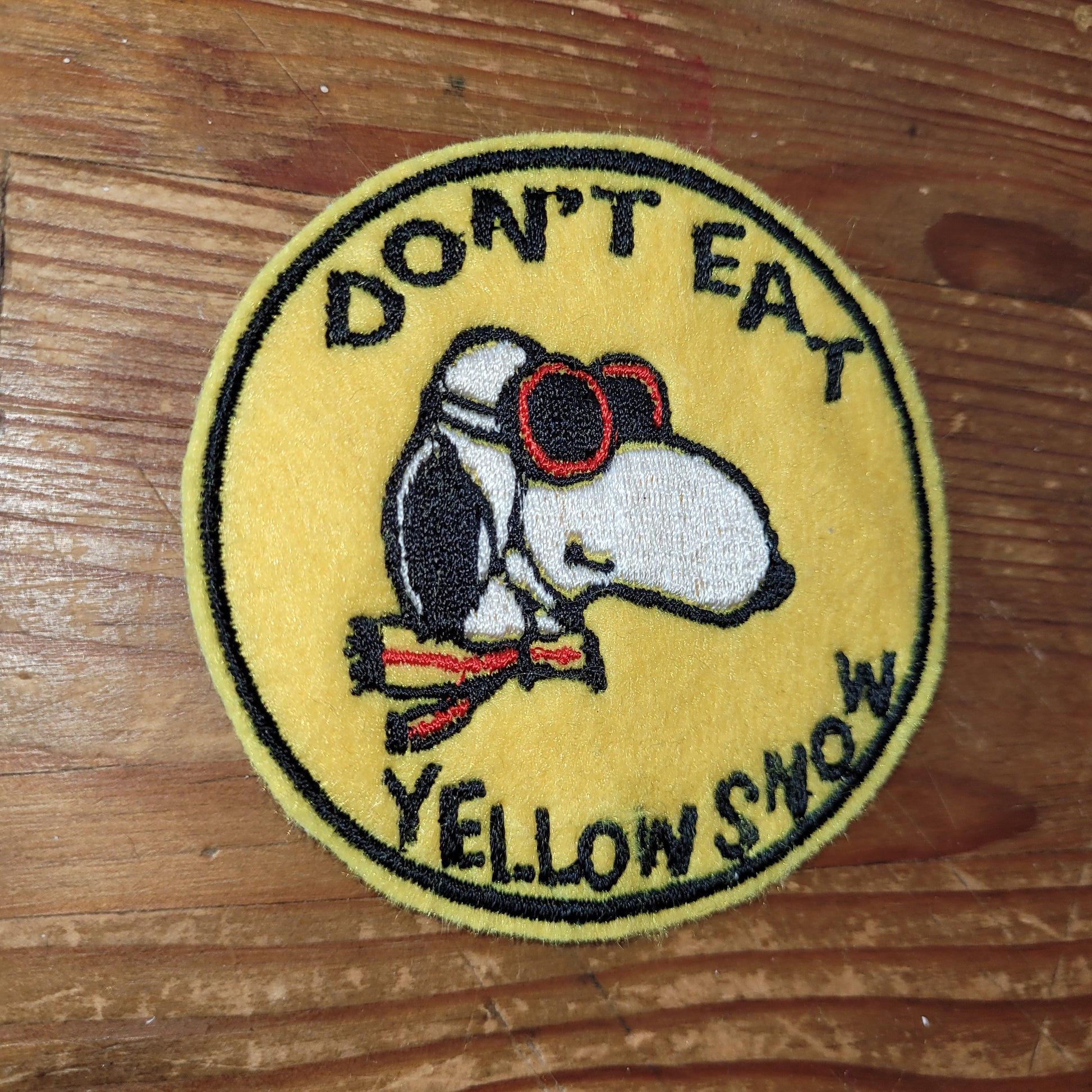 Snoopy "Don't Eat Yellow Snow" - L'Insoumis Clothing