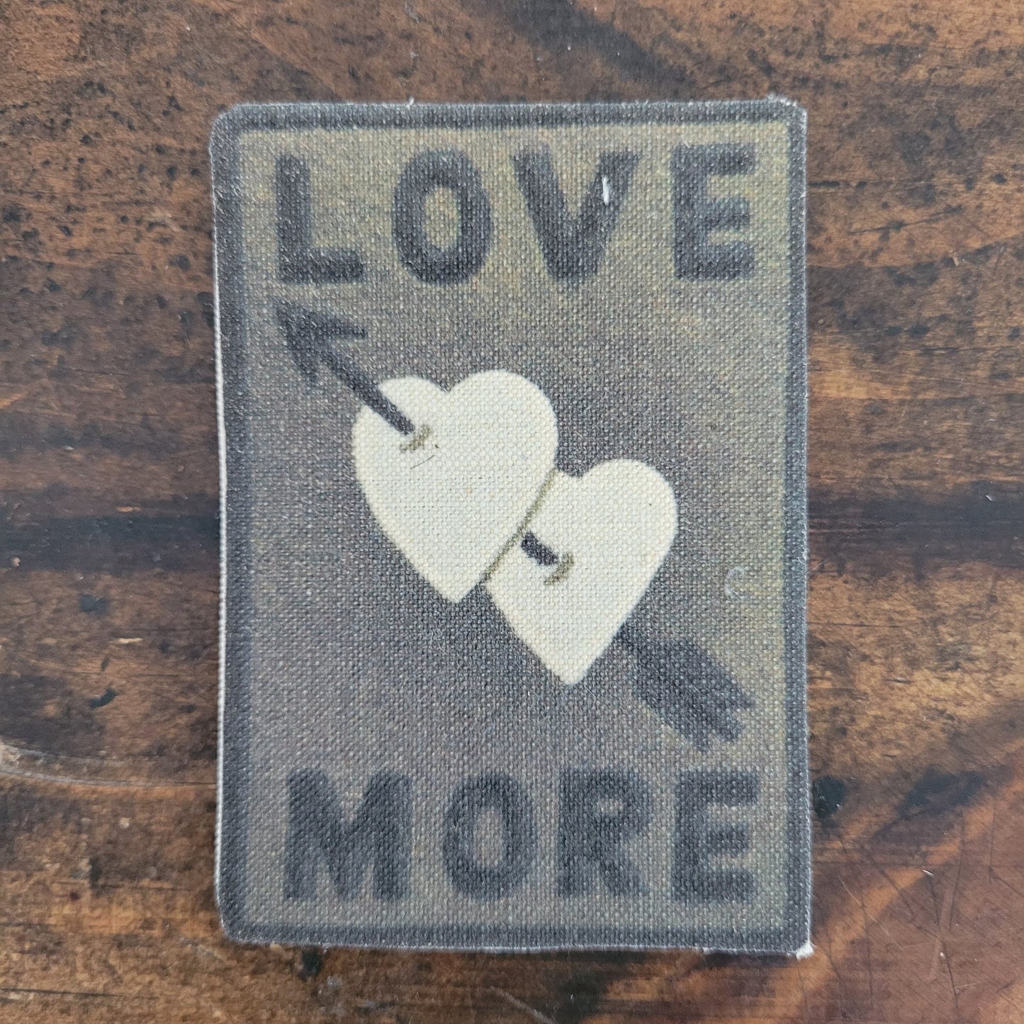 Love more - L'Insoumis Clothing