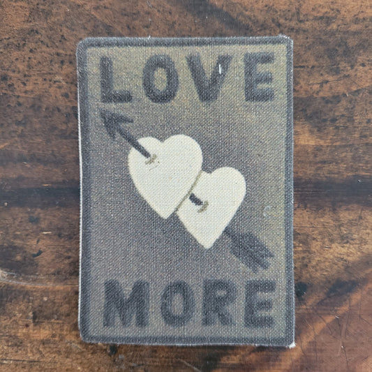 Love more - L'Insoumis Clothing