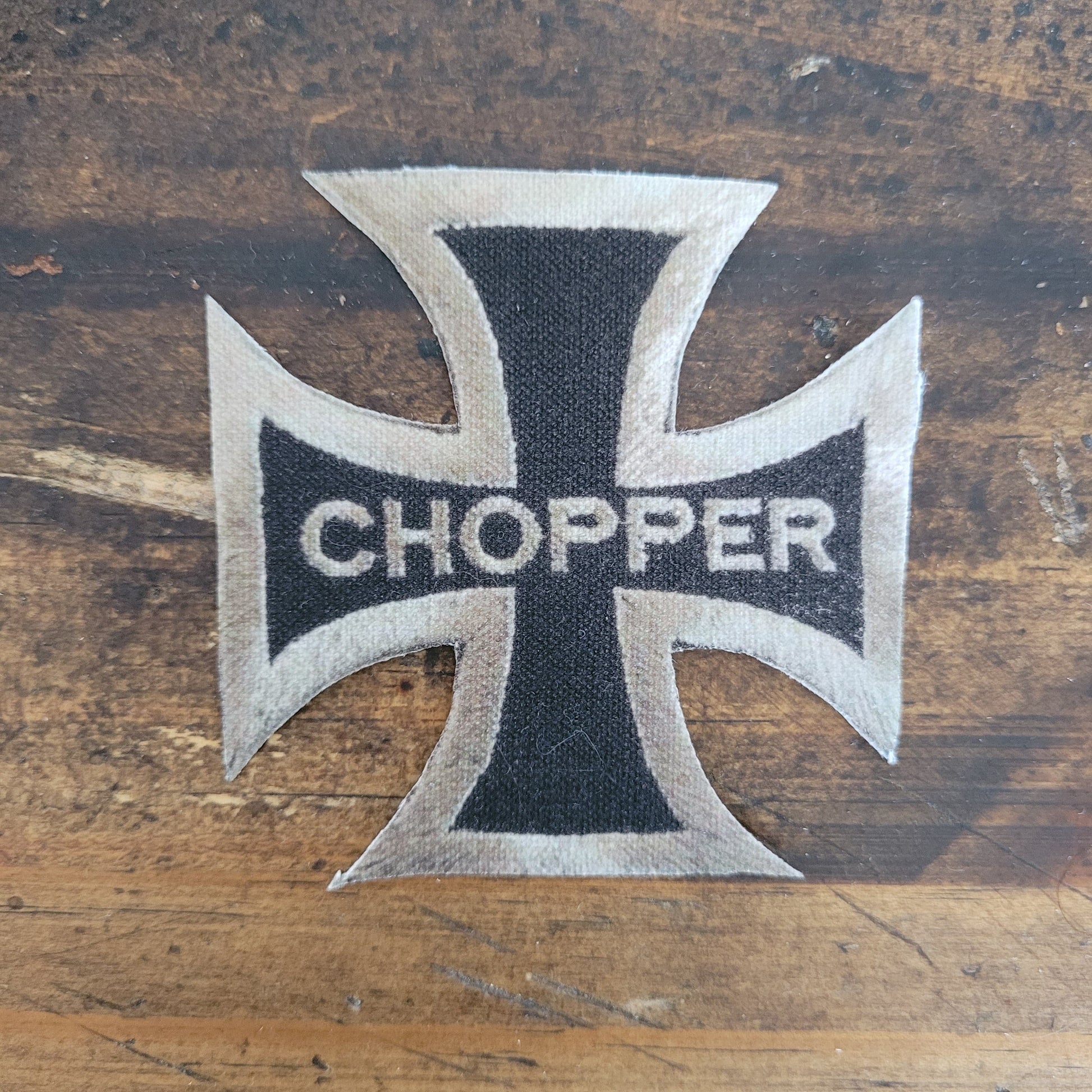 Iron cross chopper - L'Insoumis Clothing