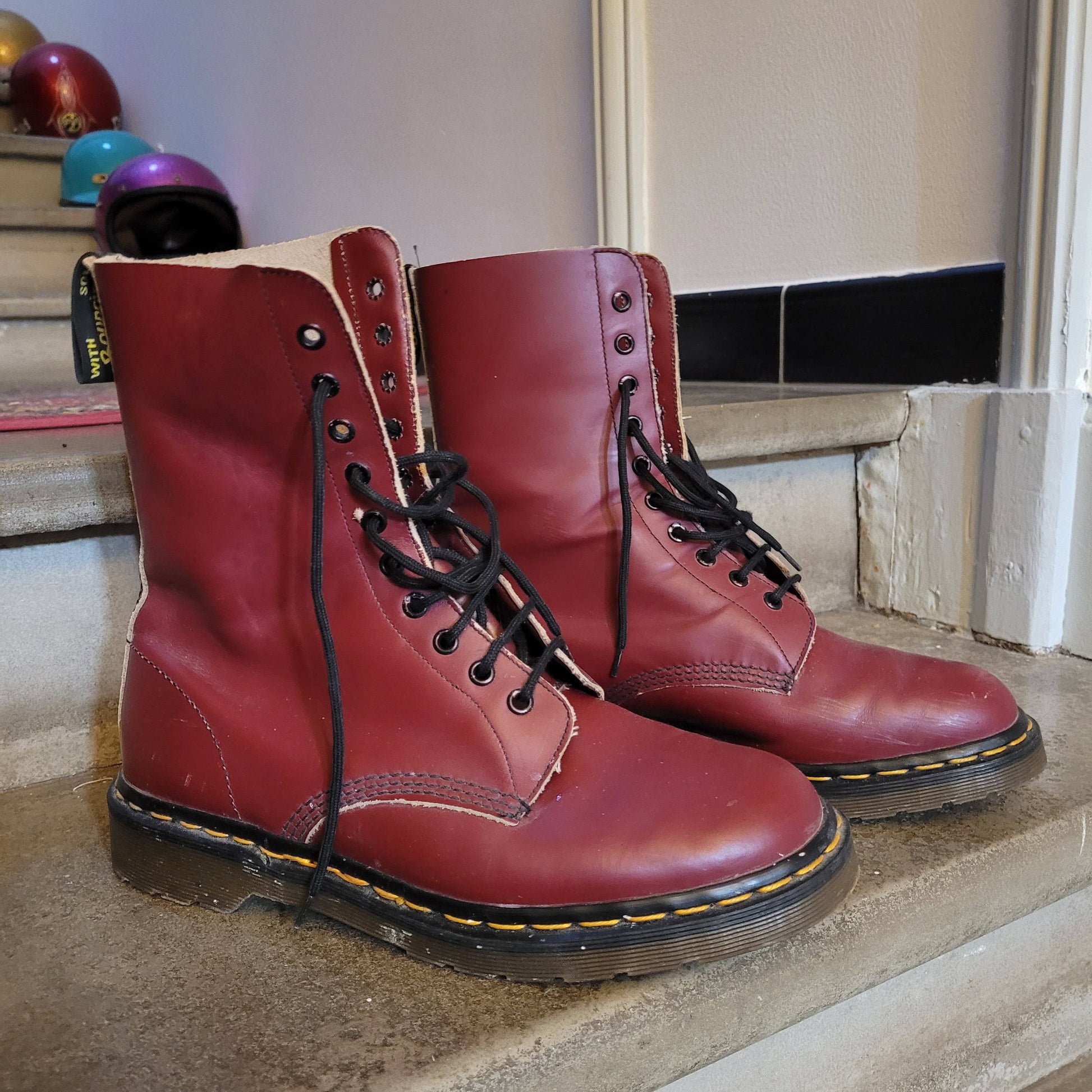 Brand new cherry red Dr Martens 10 holes made in England 90's - L'Insoumis Clothing