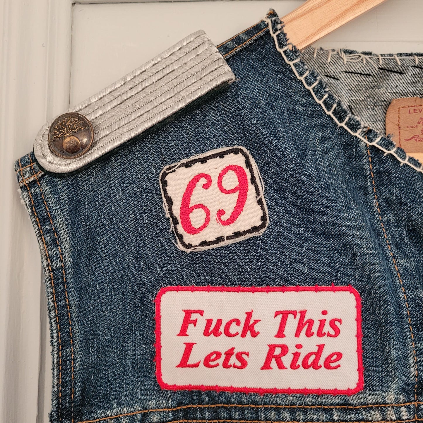 "Cycle psychos" chainstitched by hand Levi's Jacket/ Veste levis vintage brodée main et patchée - L'Insoumis Clothing