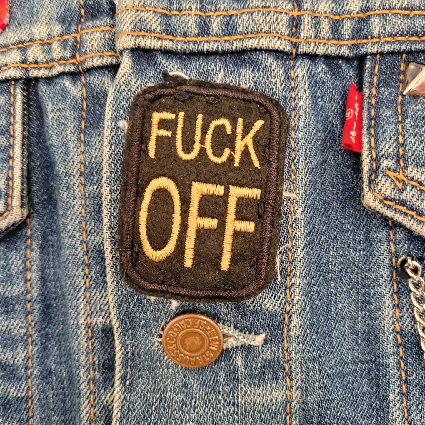 "Cycle psychos" chainstitched by hand Levi's Jacket/ Veste levis vintage brodée main et patchée - L'Insoumis Clothing