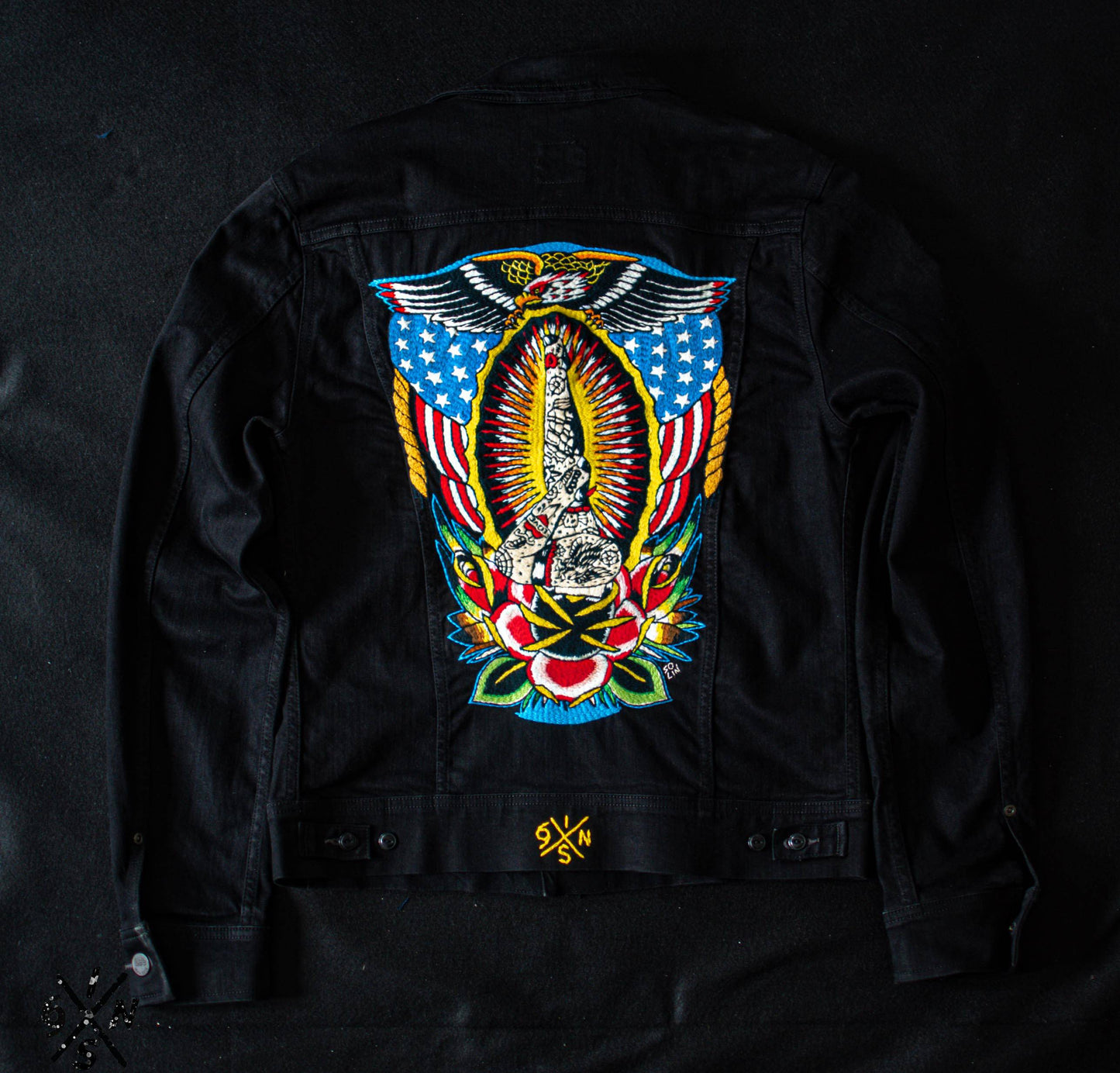 Black denim Lee Riders jacket hand embroidered. - L'Insoumis Clothing