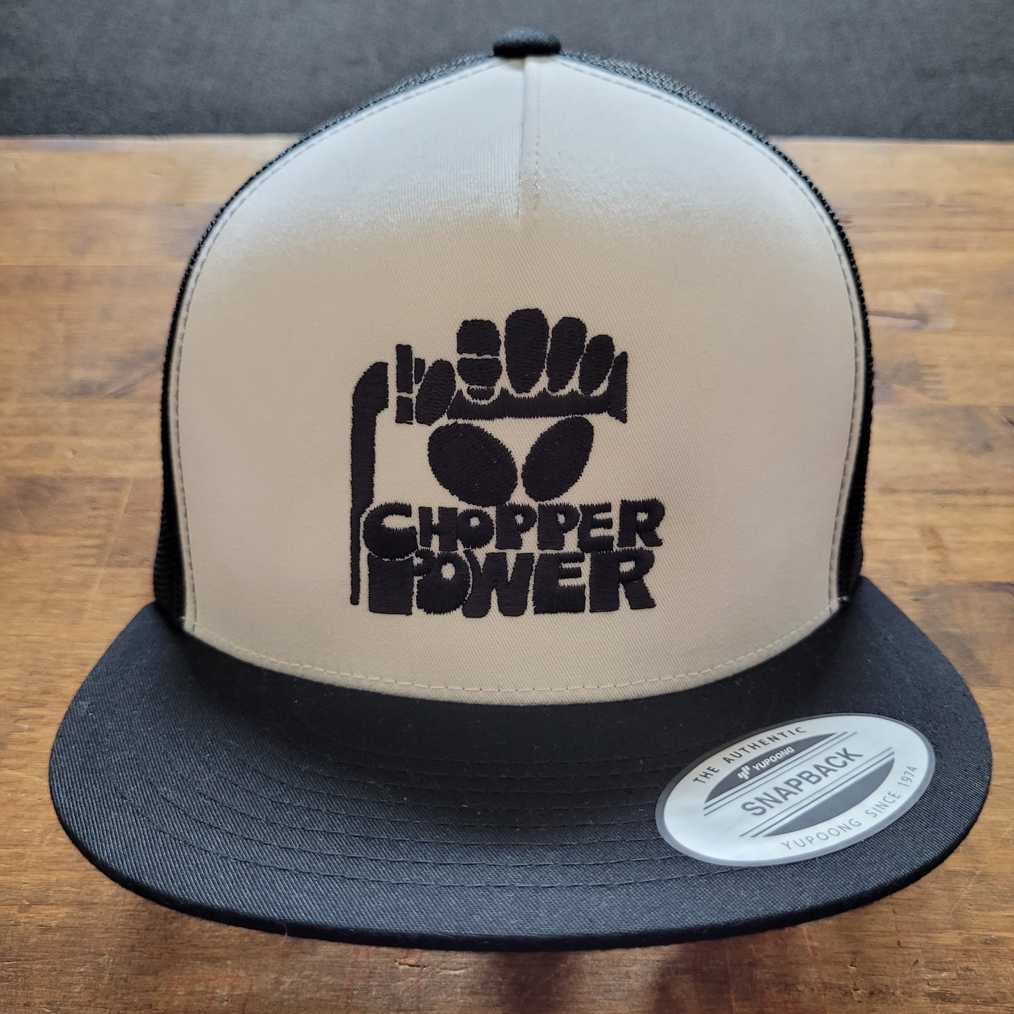 Trucker Cap  Brodé "CHOPPER POWER" Version Fond Blanc / Noir - PUNK & COTON