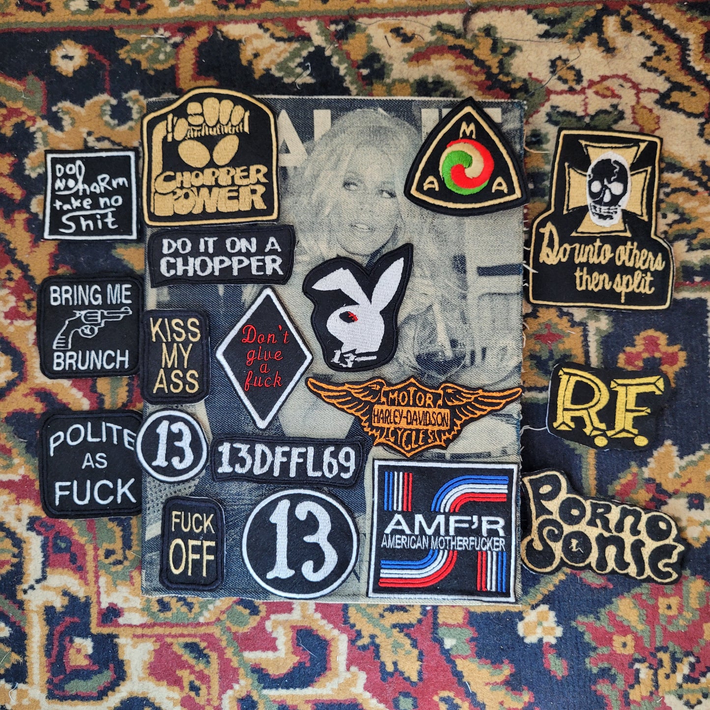Patch Brodé Do Unto Others Then Split Version Black - PUNK & COTON