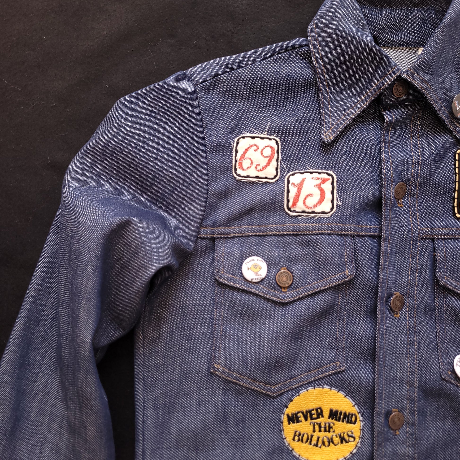 Veste sur-chemise années 70 brodée à la main  "Ride th Wave"  par Sophie Punk and Coton/ Handembroidery Jacket - PUNK & COTON