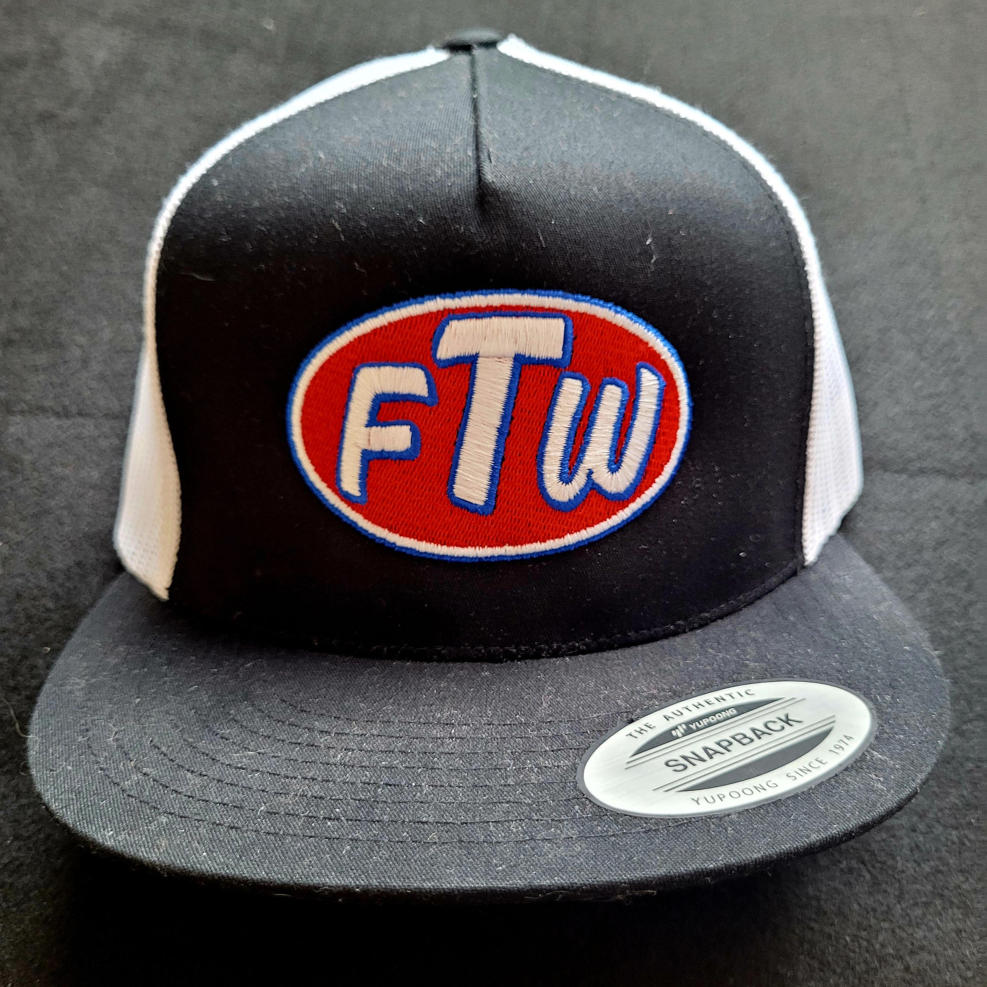 Trucker Cap  Brodé "FTW" Version Fond Noir/ Blanc - PUNK & COTON