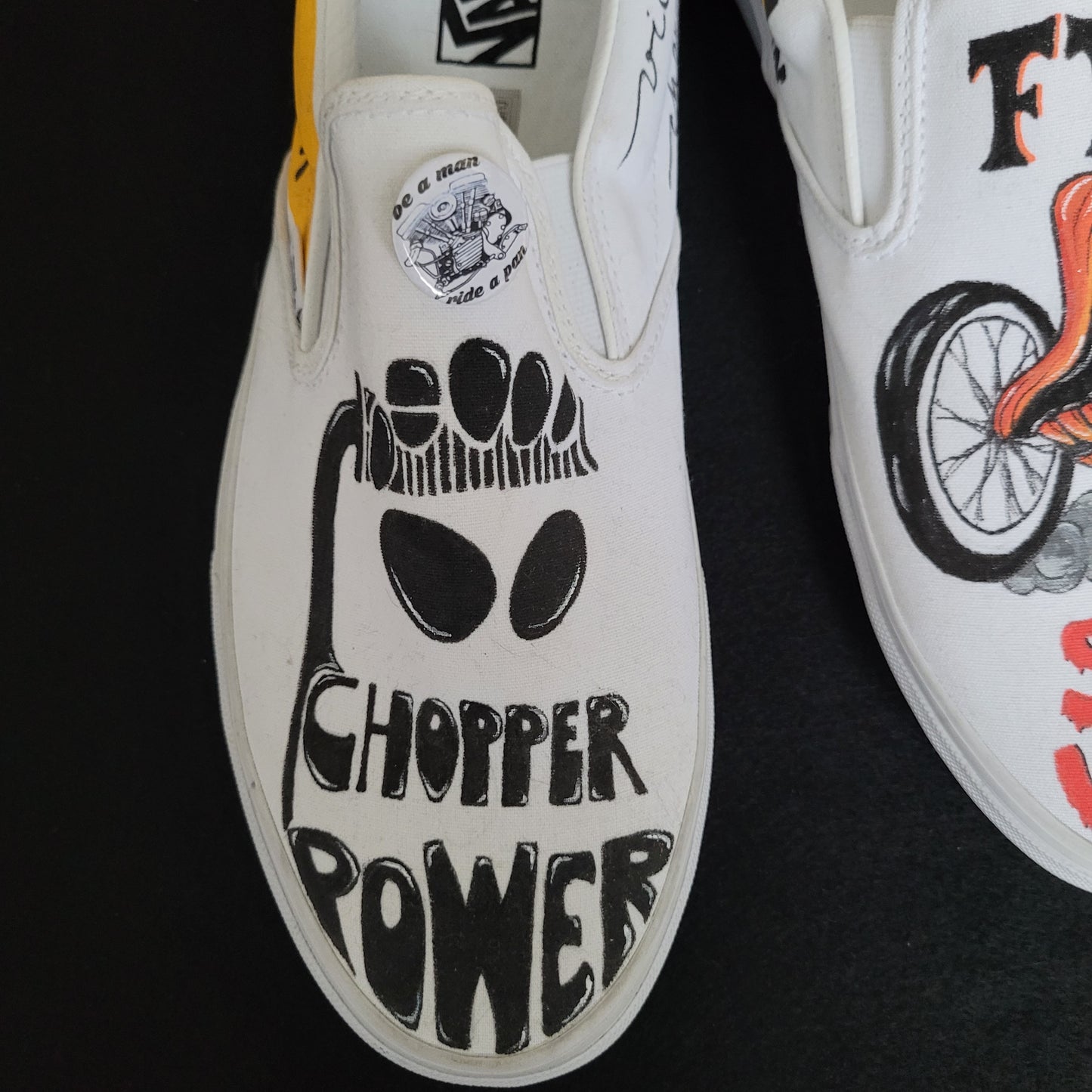 VANS "Chopper Power " Slip On peintes à la main by Punk & Coton