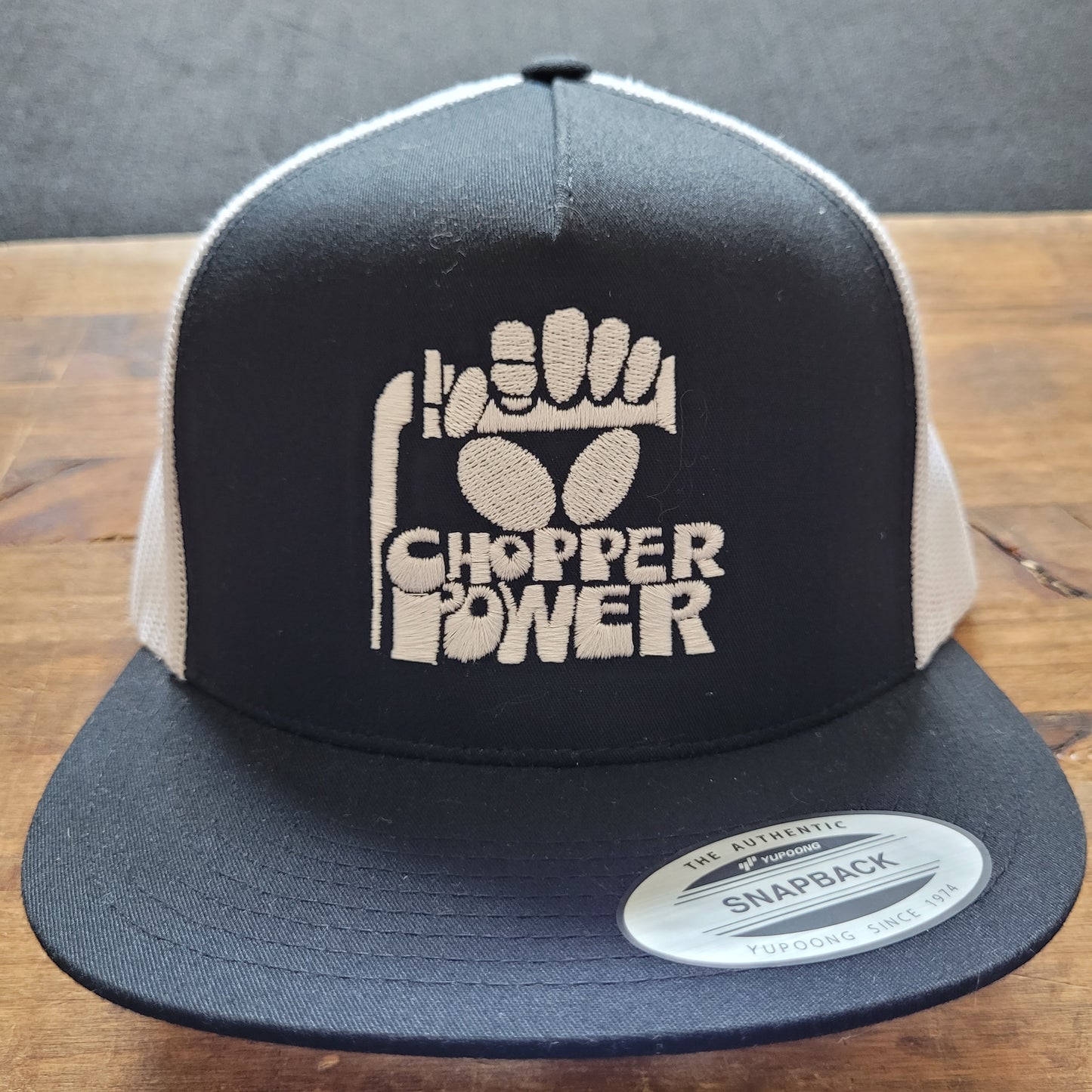 Trucker Cap  Brodé "CHOPPER POWER" Version Fond Noir / Blanc - PUNK & COTON