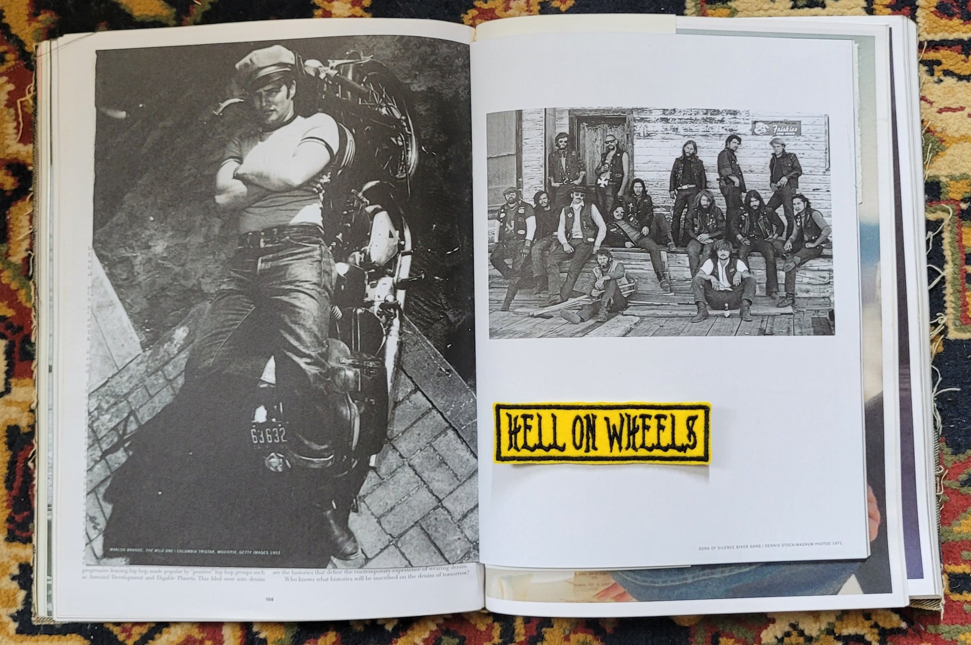 Patch Brodé Hell On Wheels (Version GOTHIQUE  Noir & Jaune) - PUNK & COTON