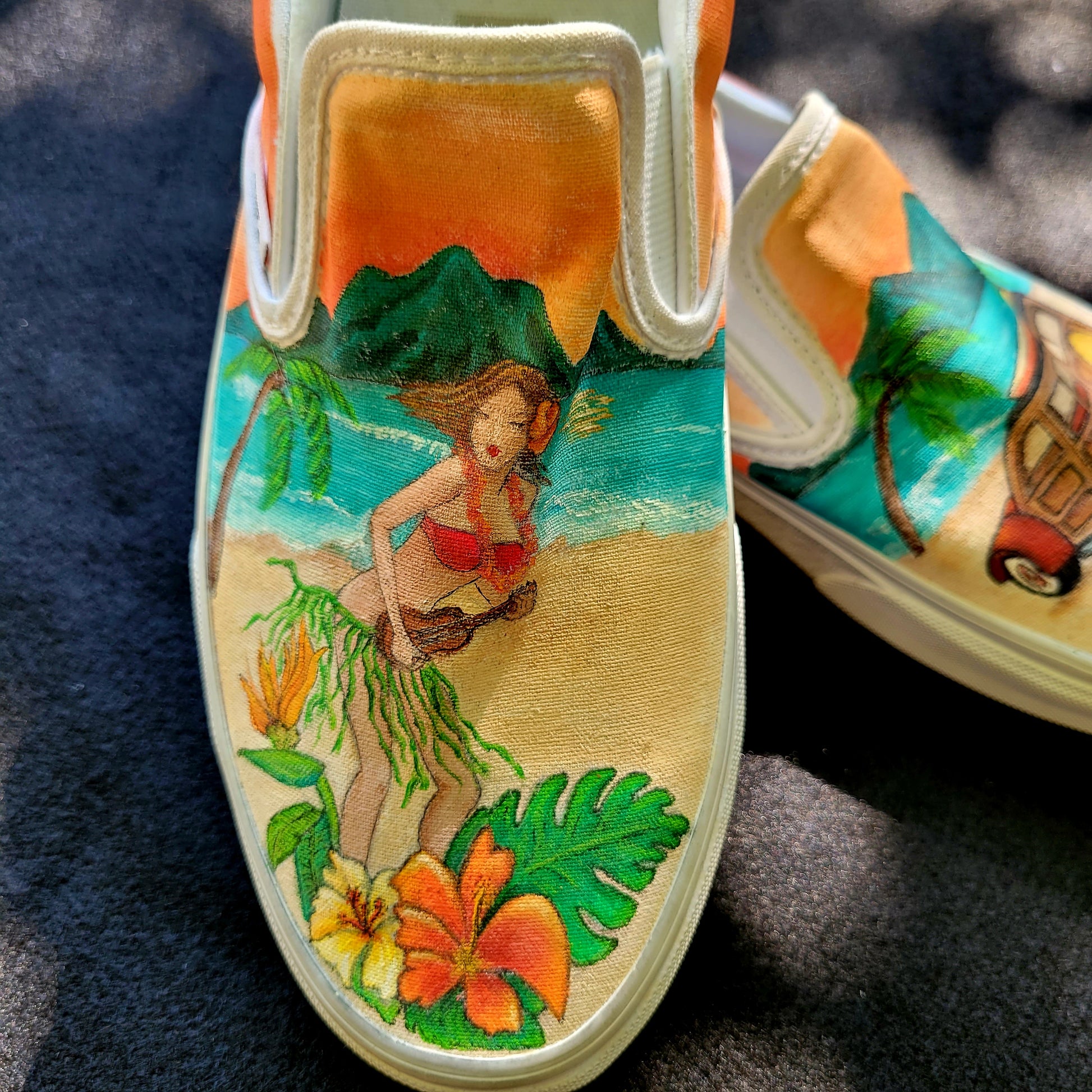 VANS "ALOHA" Slip On peintes à la main by Punk & Coton - PUNK & COTON
