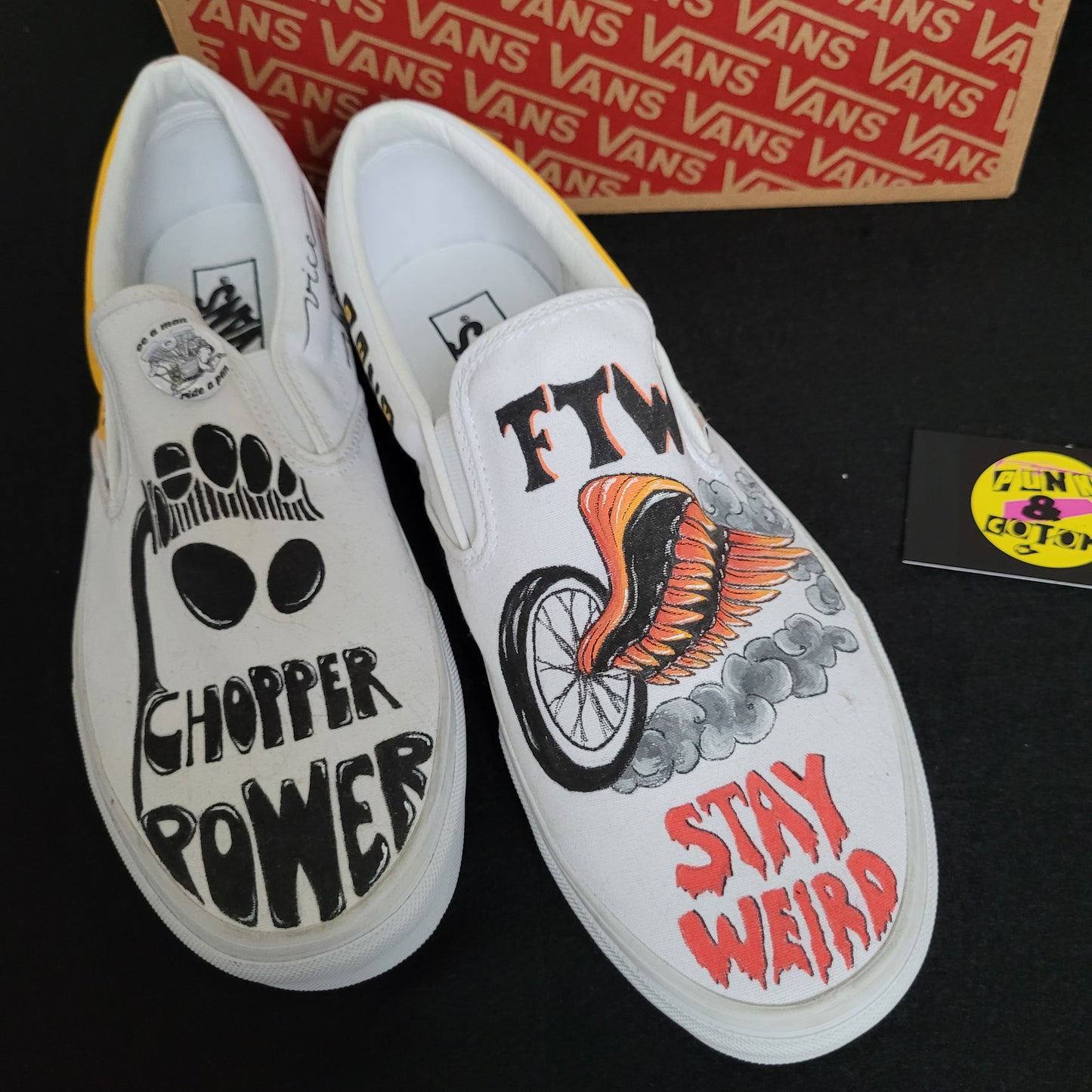 VANS "Chopper Power " Slip On peintes à la main by Punk & Coton