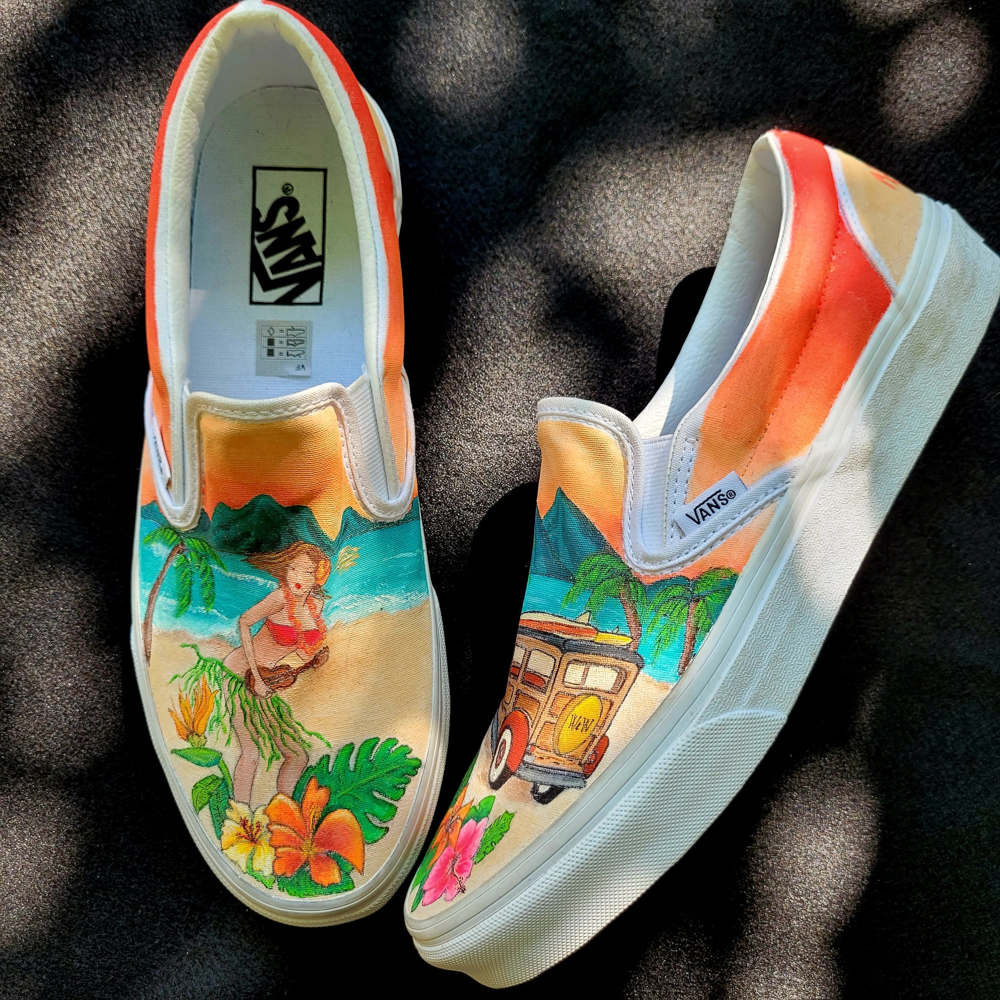 VANS "ALOHA" Slip On peintes à la main by Punk & Coton - PUNK & COTON