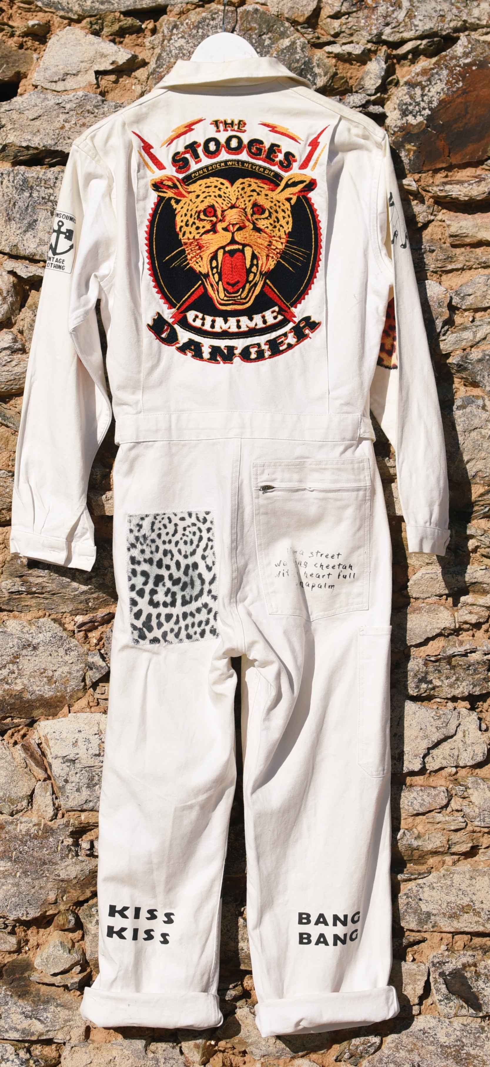 White coverall hand embroidery chainstitch The Stooges/ combinaison blanche brodée points de chaînette - L'Insoumis Clothing