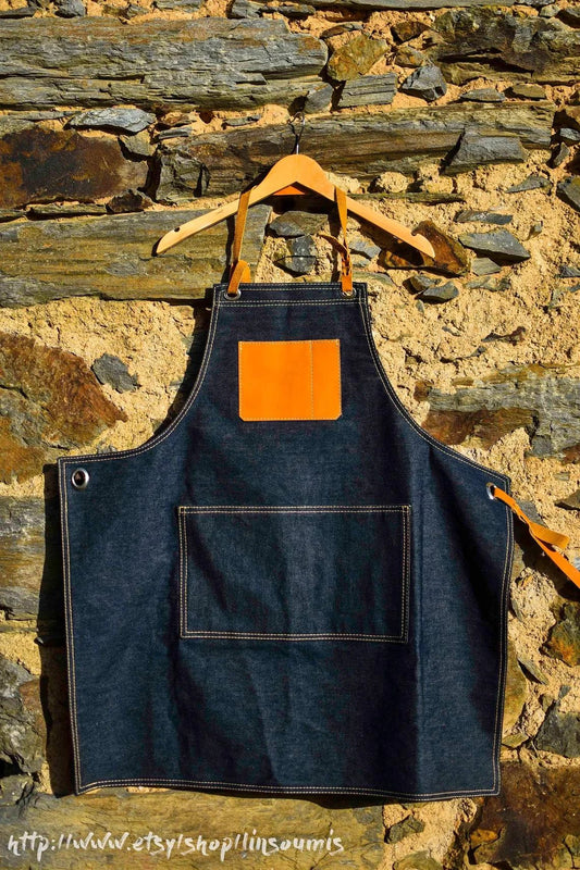 Hand made denim apron, tablier denim fabriqué main en France - L'Insoumis Clothing