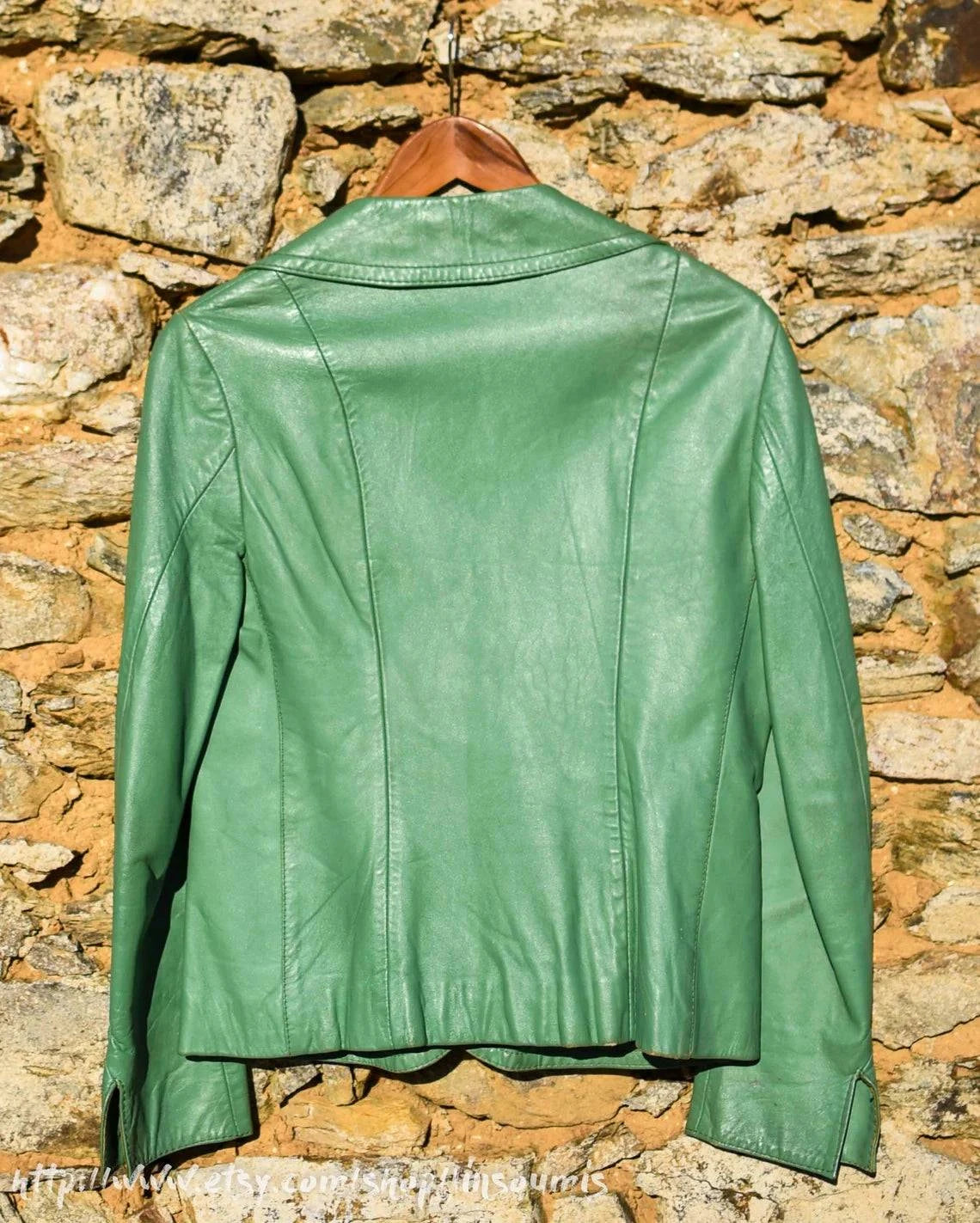 Blazer cuir vert pâle. - L'Insoumis Clothing